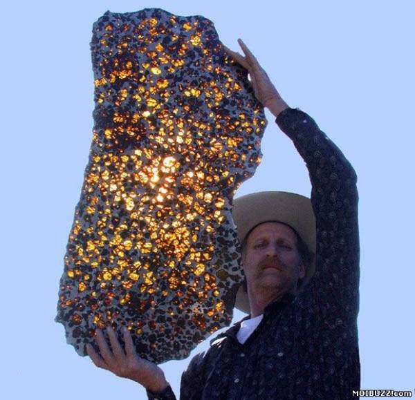 Метеорит Fukang - величайшая находка века (4 фото)