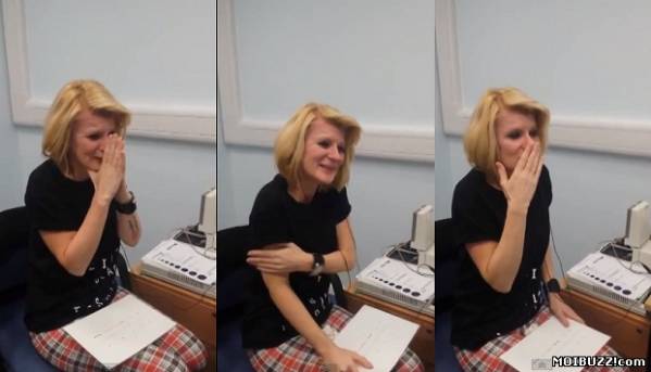 40-летняя глухая женщина впервые слышит человеческую речь (фото+видео)