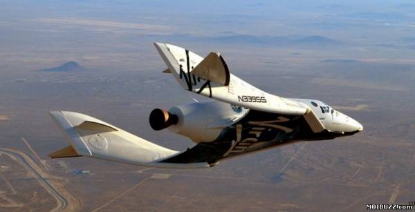 SpaceShipTwo потерпел крушение при испытании (6 фото)