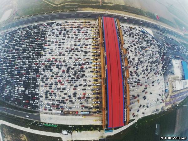 Огромные пробки в Пекине стали рекордными (9 фото+видео)