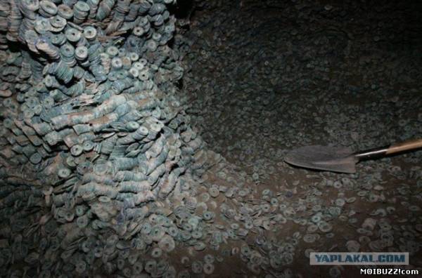 В Китае нашли тайник с золотыми монетами весом в 10 тонн (фото)