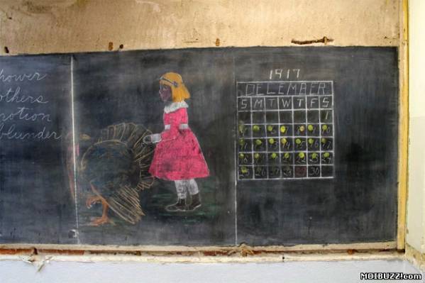 Рисунки на школьной доске столетней давности (9 фото)