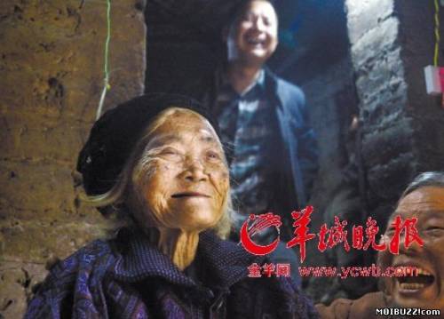 Китайская долгожительница проснулась на собственных похоронах.